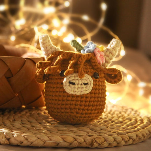 Complete Crochet Kit for Beginners - Highland Cow Style, Soft Yarn, Video Tutorial, Instructions Included
